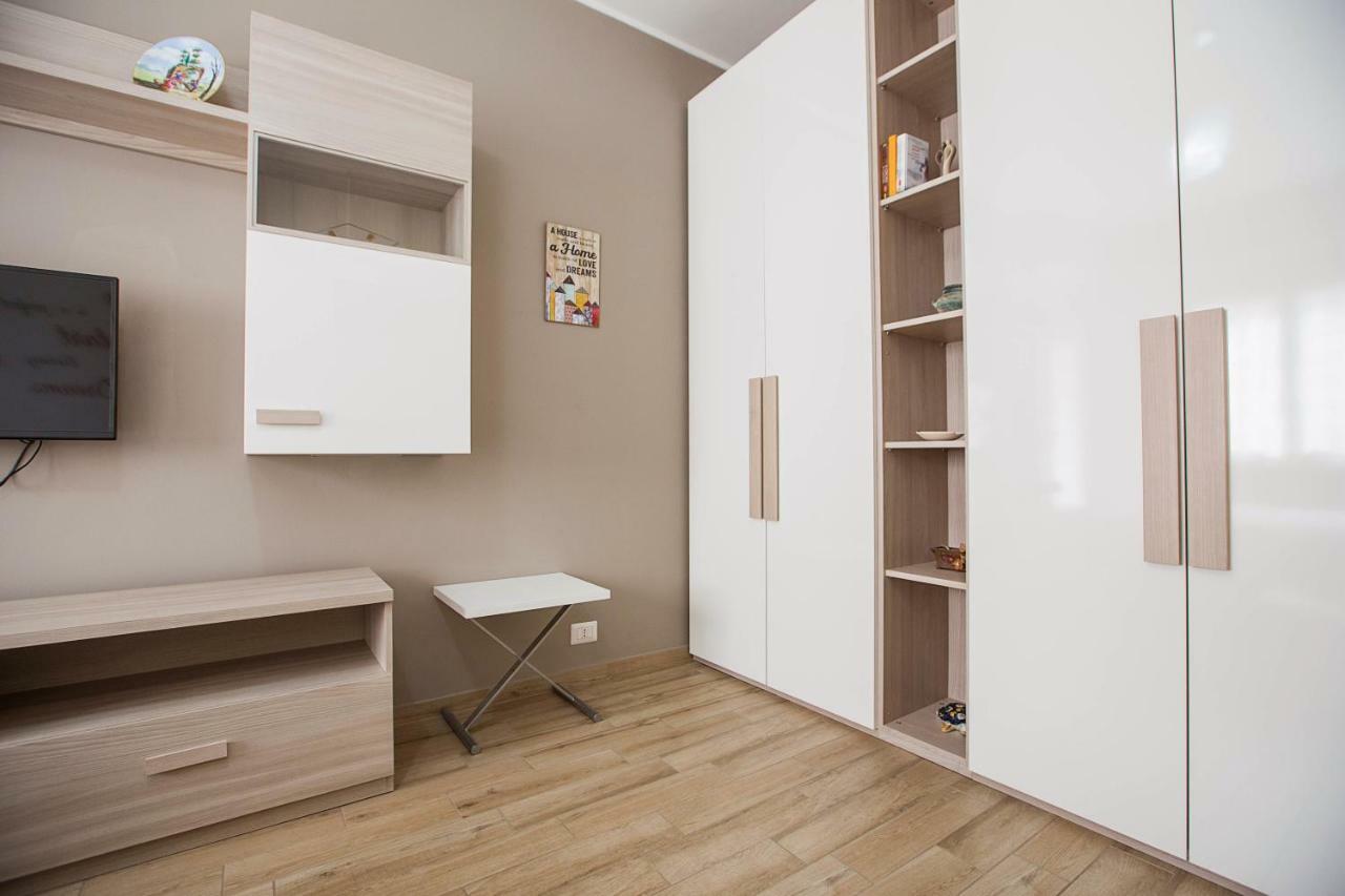 Lorenteggio Studio Apt Милан Экстерьер фото
