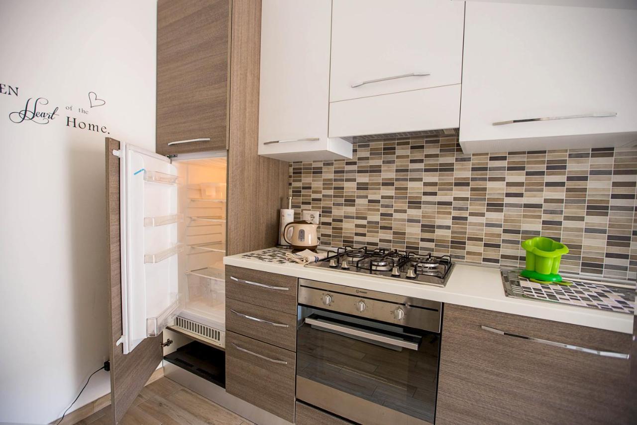 Lorenteggio Studio Apt Милан Экстерьер фото