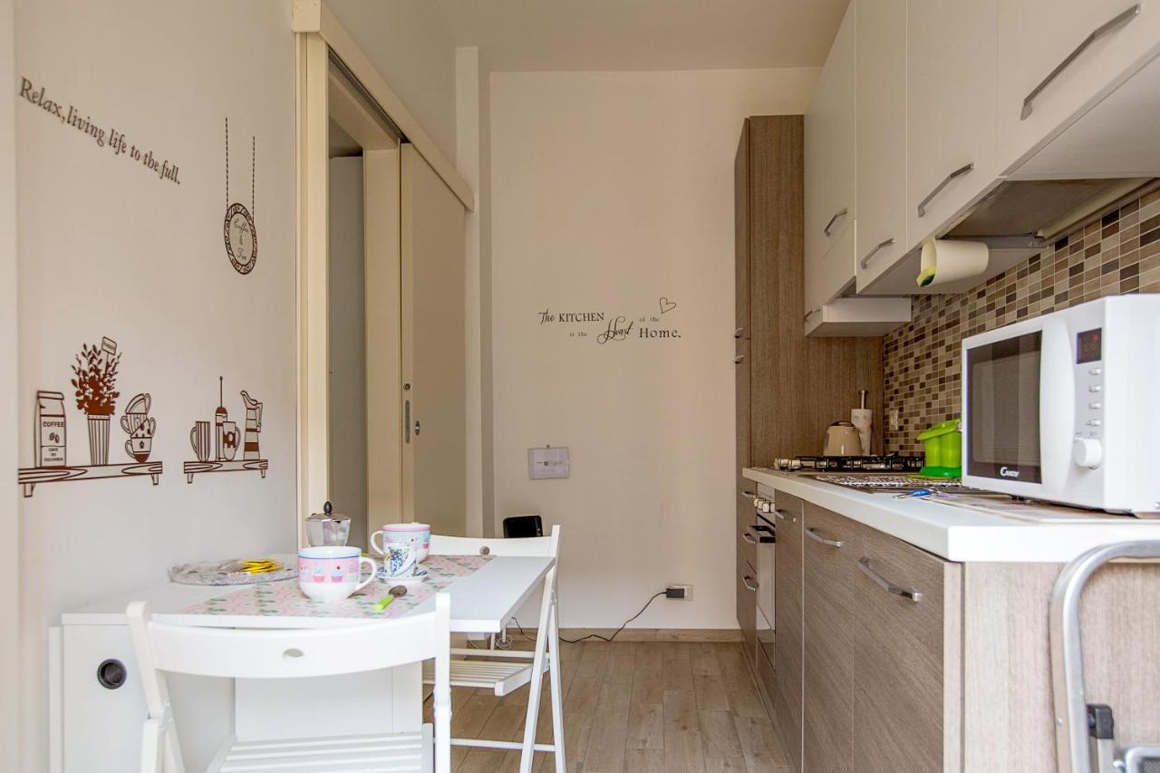 Lorenteggio Studio Apt Милан Экстерьер фото