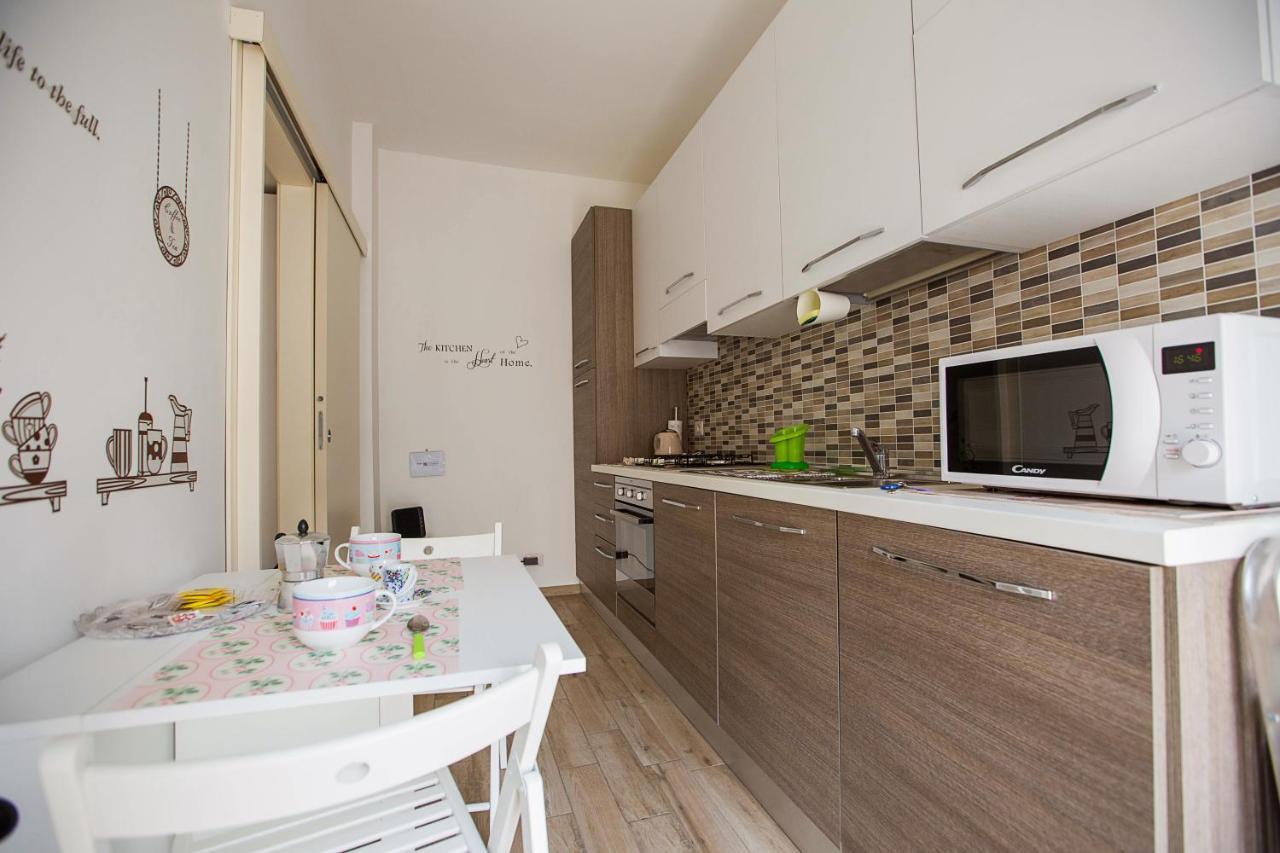 Lorenteggio Studio Apt Милан Экстерьер фото